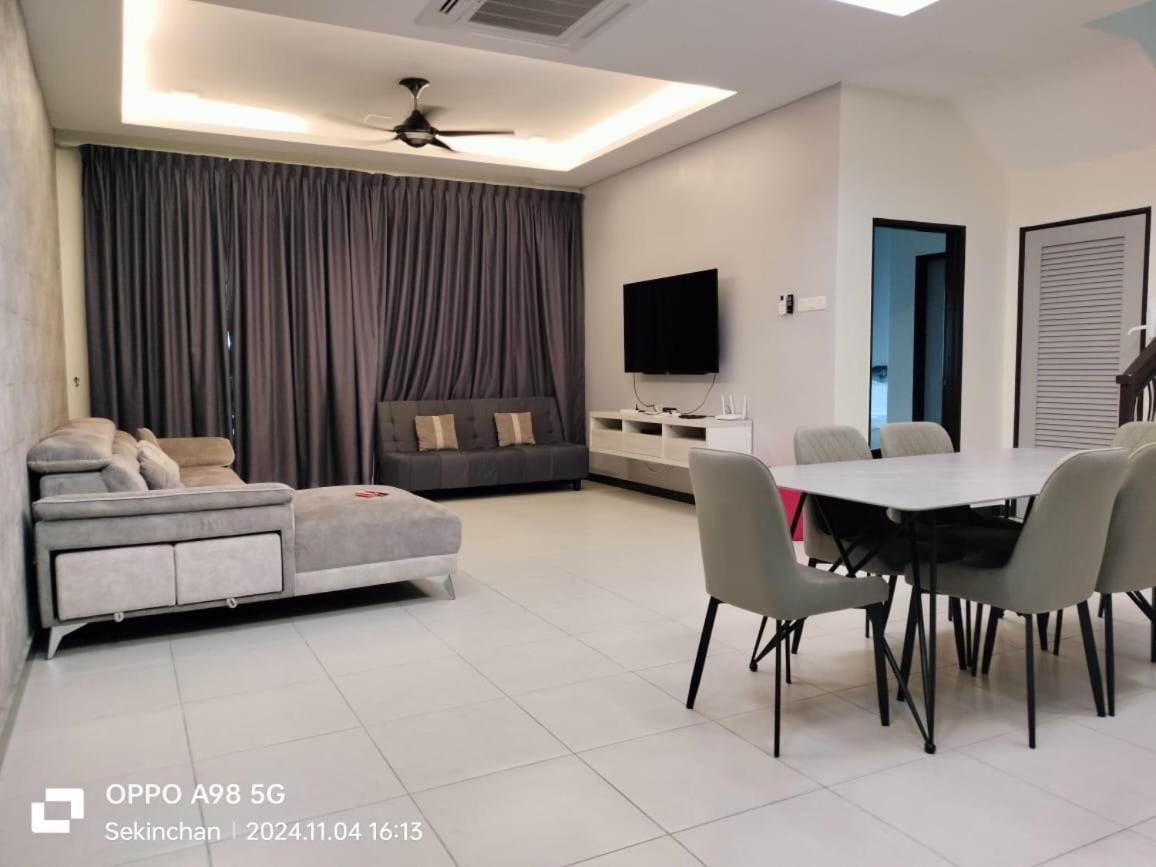 Sekinchan Seaview Homestay 7 High View Exterior photo